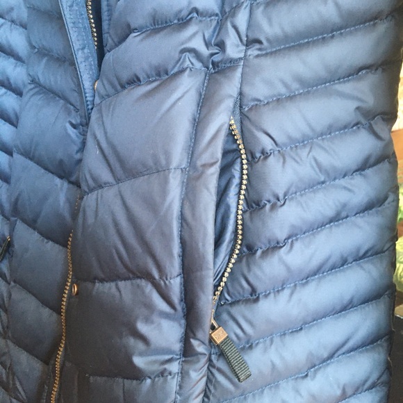 **SOLD**EUC Andrew Marc Blue Winter Coat Women’s Size Large - Picture 5 of 8